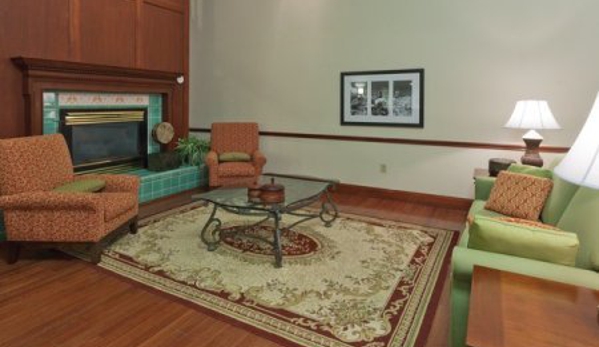 Country Inns & Suites - Beckley, WV