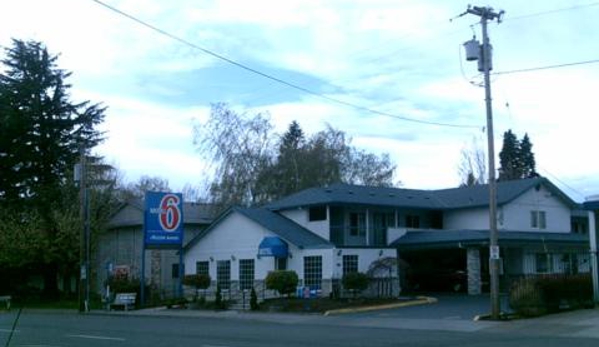 Motel 6 - Portland, OR