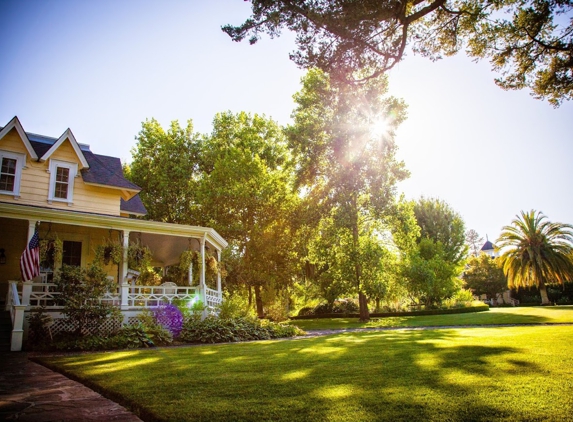 Sinegal Estate Winery - Saint Helena, CA