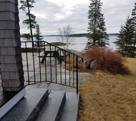 Mainely Handrails - Fairfield, ME