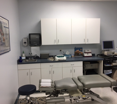 Hodes Chiropractic LLC - Waterbury, CT. Exam Room