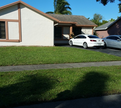 Bellaivy lawn service - Fort Lauderdale, FL