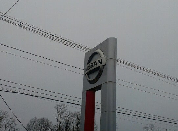 Nissan World Of Red Bank - Red Bank, NJ