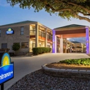 Days Inn by Wyndham San Antonio Near Fiesta Park - Motels