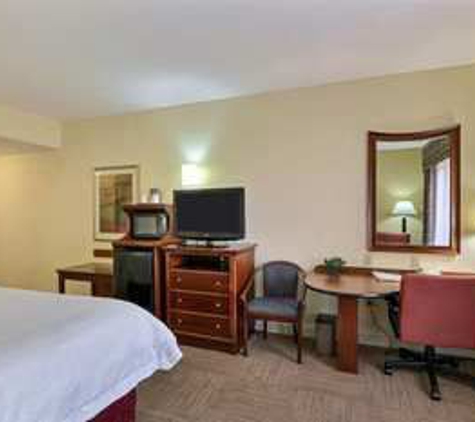 Hampton Inn & Suites Savannah - I-95 South - Gateway - Savannah, GA