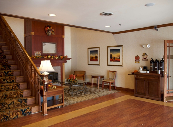 Country Inns & Suites - Crystal Lake, IL