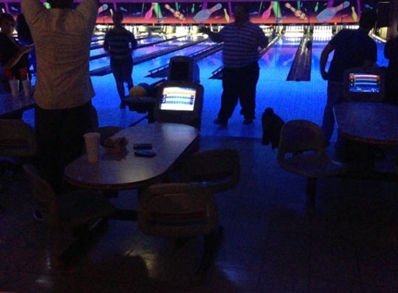 Columbus Bowling Center - Columbus, IN