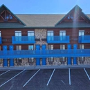Days Inn & Suites by Wyndham Mackinaw City-Bridgeview Area - Hotels