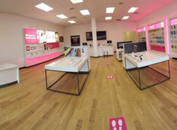 T-Mobile - Naples, FL