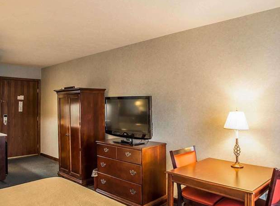 Quality Inn & Suites Cincinnati I-275 - Cincinnati, OH