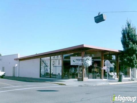 Flomer Furniture & Appliance - Woodburn, OR 97071