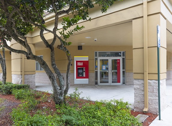 Wells Fargo Bank - Coral Springs, FL