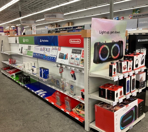 Staples - Tifton, GA