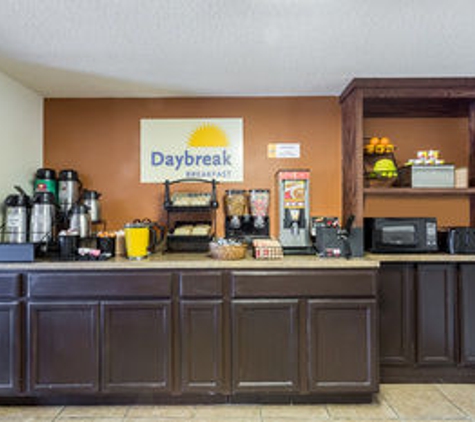 Days Inn by Wyndham Tappahannock - Tappahannock, VA