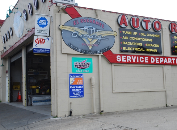 El Sobrante Town Garage - El Sobrante, CA