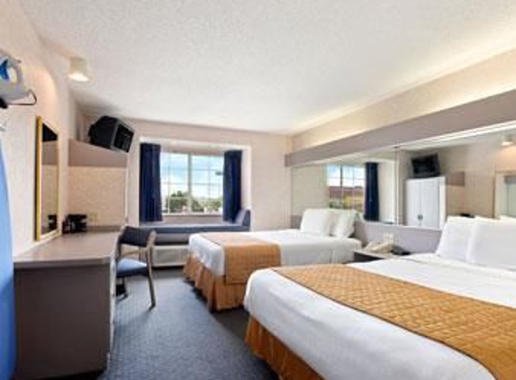 Microtel Inn & Suites by Wyndham Bowling Green - Bowling Green, KY