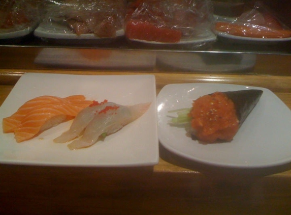 Blue Fish Japanese Restaurant - Montrose, CA