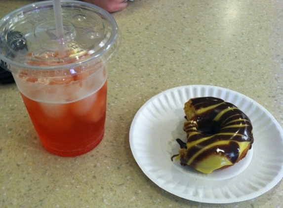 Frying Dutchman Donut Shop - Kutztown, PA