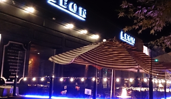 Leon Cafe & Lounge - Glendale, CA