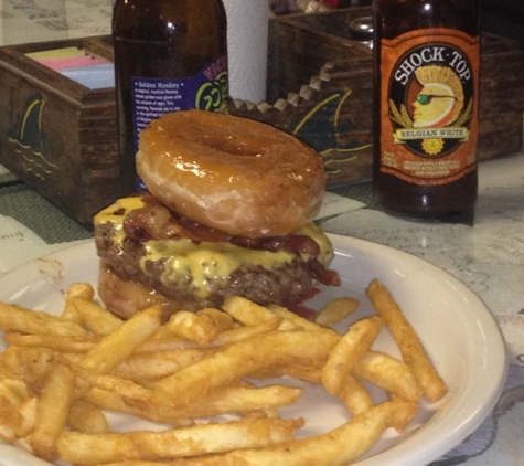 Brooks Burgers - Naples, FL