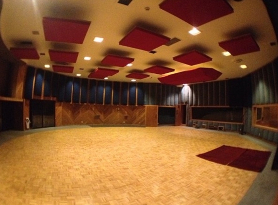 17 Hertz Studio - North Hollywood, CA