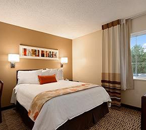 MainStay Suites Greensboro - Greensboro, NC