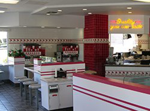 In-N-Out Burger - Santa Clarita, CA