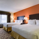 Holiday Inn Express & Suites Kansas City Sport Complex Area - Motels