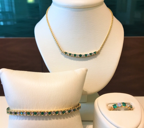Schwanke-Kasten Jewelers - Milwaukee, WI. Diamond and Emerald Jewelry Collections!