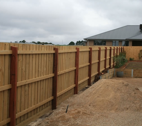 Imperial Fencing - Riddells Creek, VIC