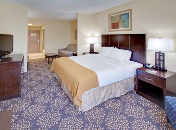 Holiday Inn Express & Suites Grand Island - Grand Island, NE