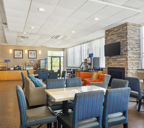 Best Western Hartford Hotel & Suites - Hartford, CT