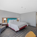 Hampton Inn & Suites Madera - Hotels