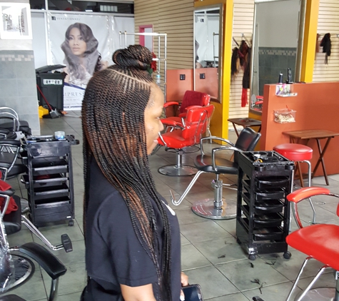 Baba African Hair Braiding - Eastpointe, MI