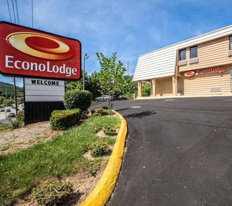 Econo Lodge - Asheville, NC