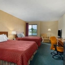 Super 8 by Wyndham Harrison OH - Motels