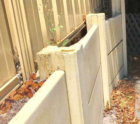 Swan Fencing - Bull Creek, WA. Crooked retaining wall