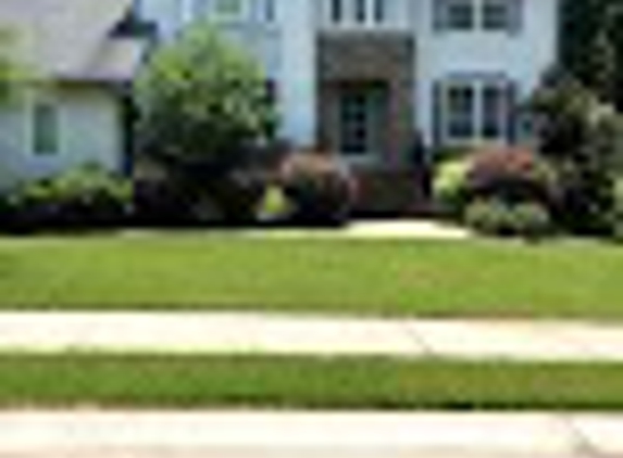 Distinct Lawns - Franklinton, NC