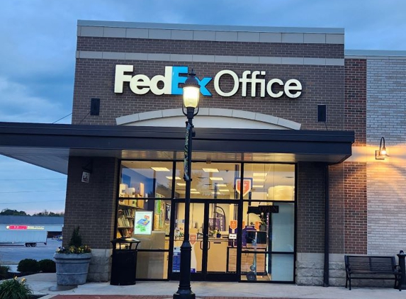 FedEx Office Print & Ship Center - Florence, KY