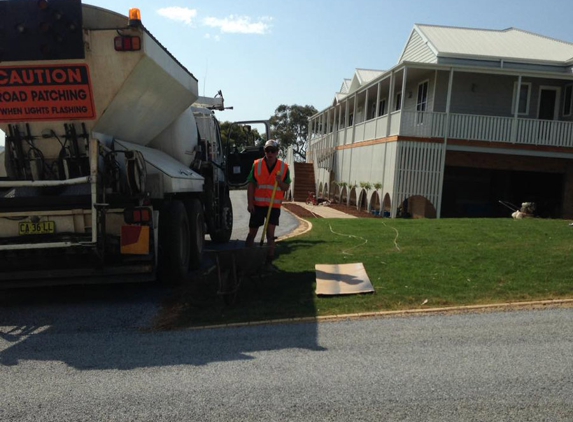 Lucas Road Sealing - Lake Albert, NSW