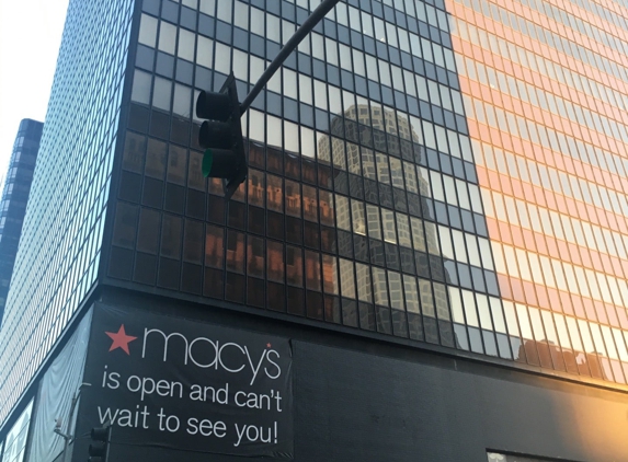 Macy's - Los Angeles, CA