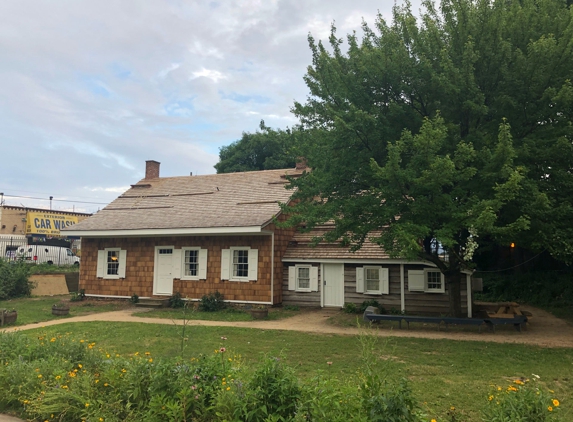 Wyckoff House Museum - Brooklyn, NY