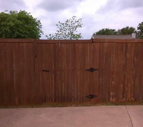 D & T Fence Staining - Midlothian, TX