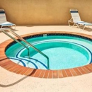 Days Inn & Suites by Wyndham Fullerton - Hotels