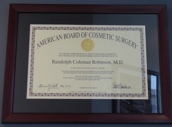 Robinson Cosmetic Surgery, LLC - Lone Tree, CO