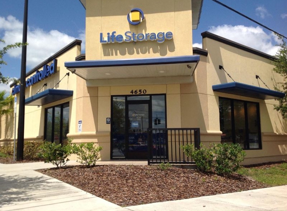 Life Storage - Orlando, FL