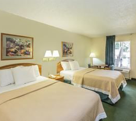 Days Inn-Lake Park - Lake Park, GA