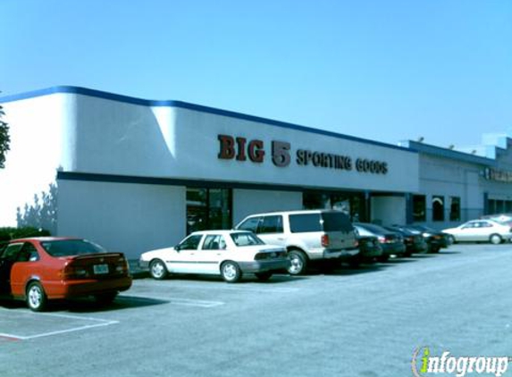 Big 5 Sporting Goods - Lakewood, CA