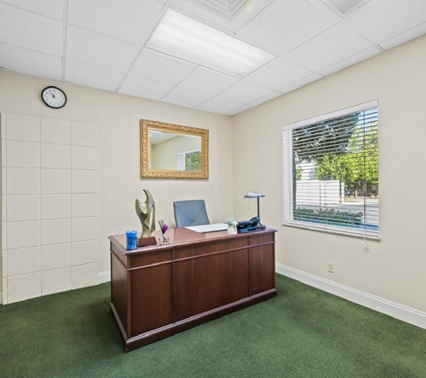 Executive Place Office Suites - Hollywood, FL