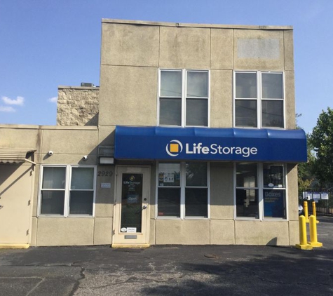 Life Storage - Hyattsville, MD